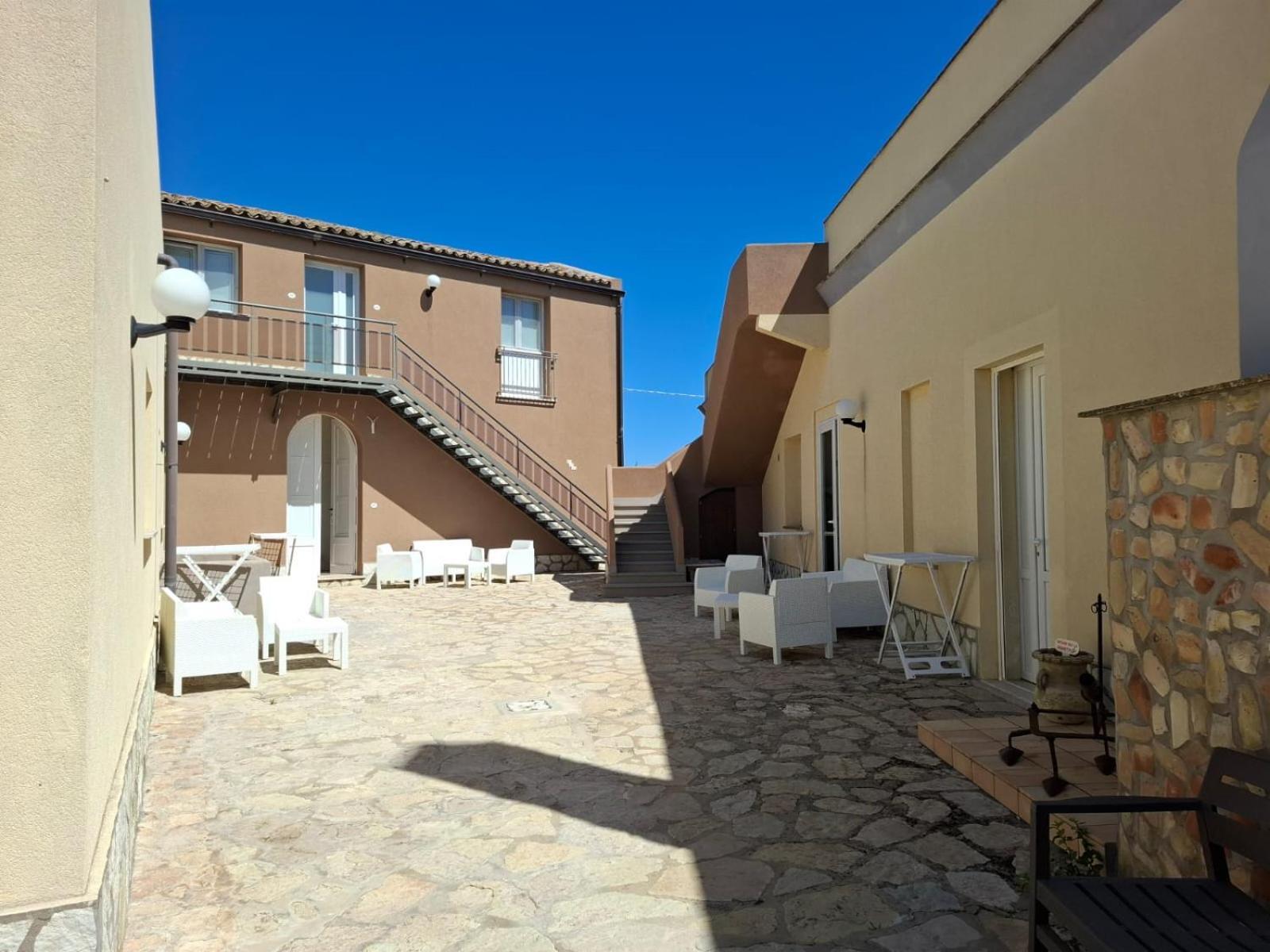 Residence Casale Verderame Trapani Exterior photo
